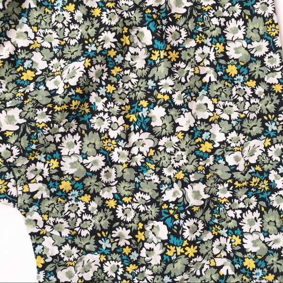 NWT BabyGap Romper - Picture 3 of 3